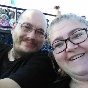 Meet your Posher, Lauralee